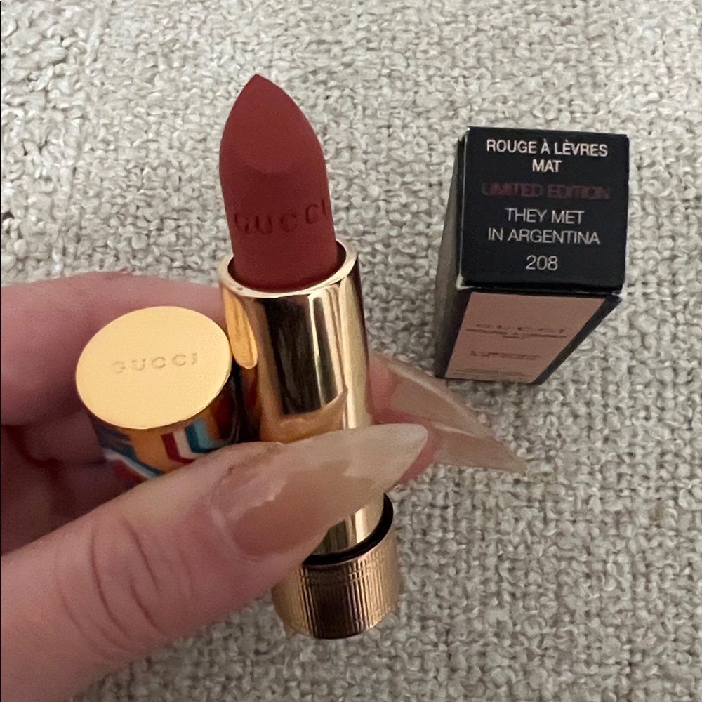 GUCCI LIMITED EDITION LIPSTICK - Picture 4 of 4